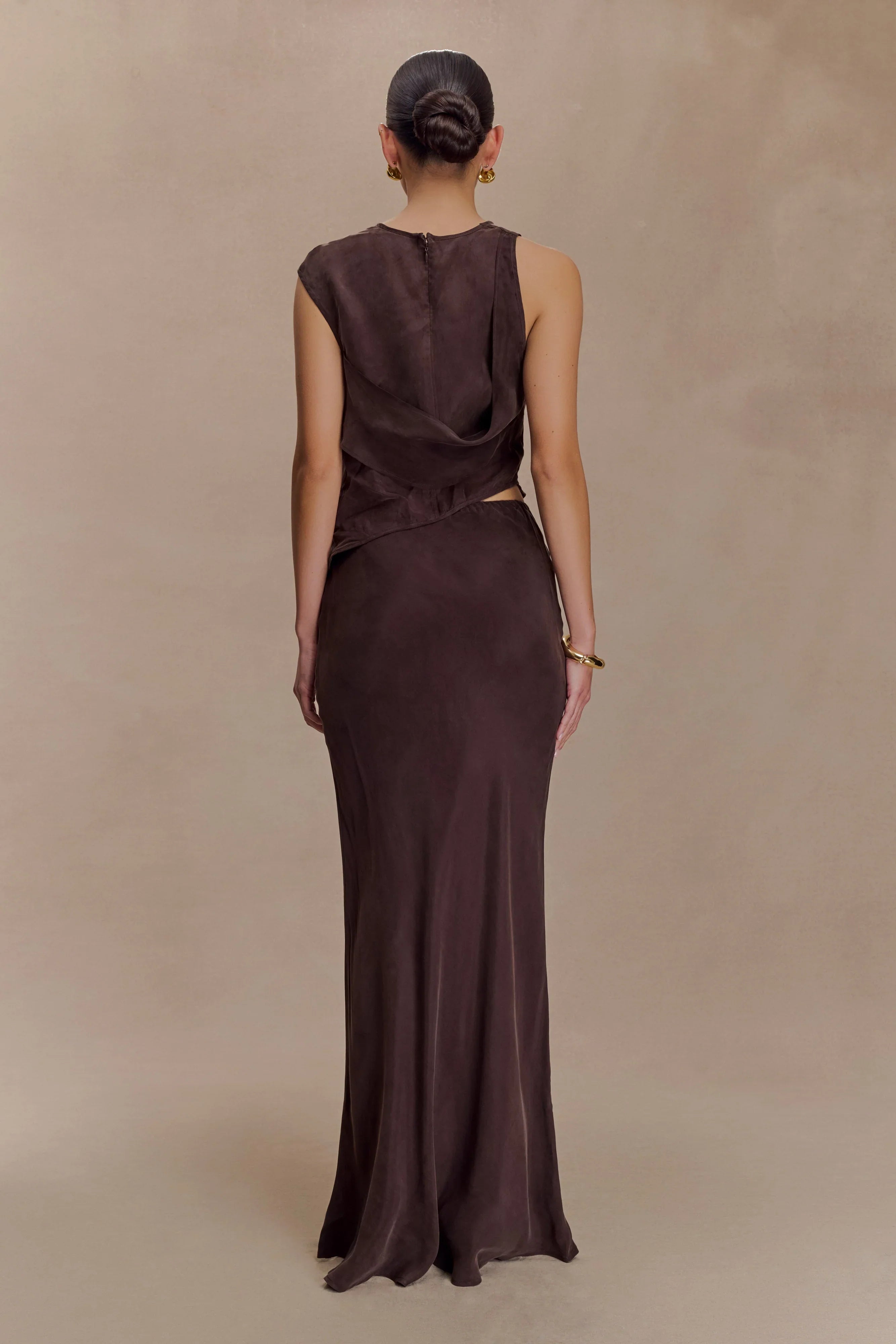 Violeta Asymmetric Top Dark Chocolate
